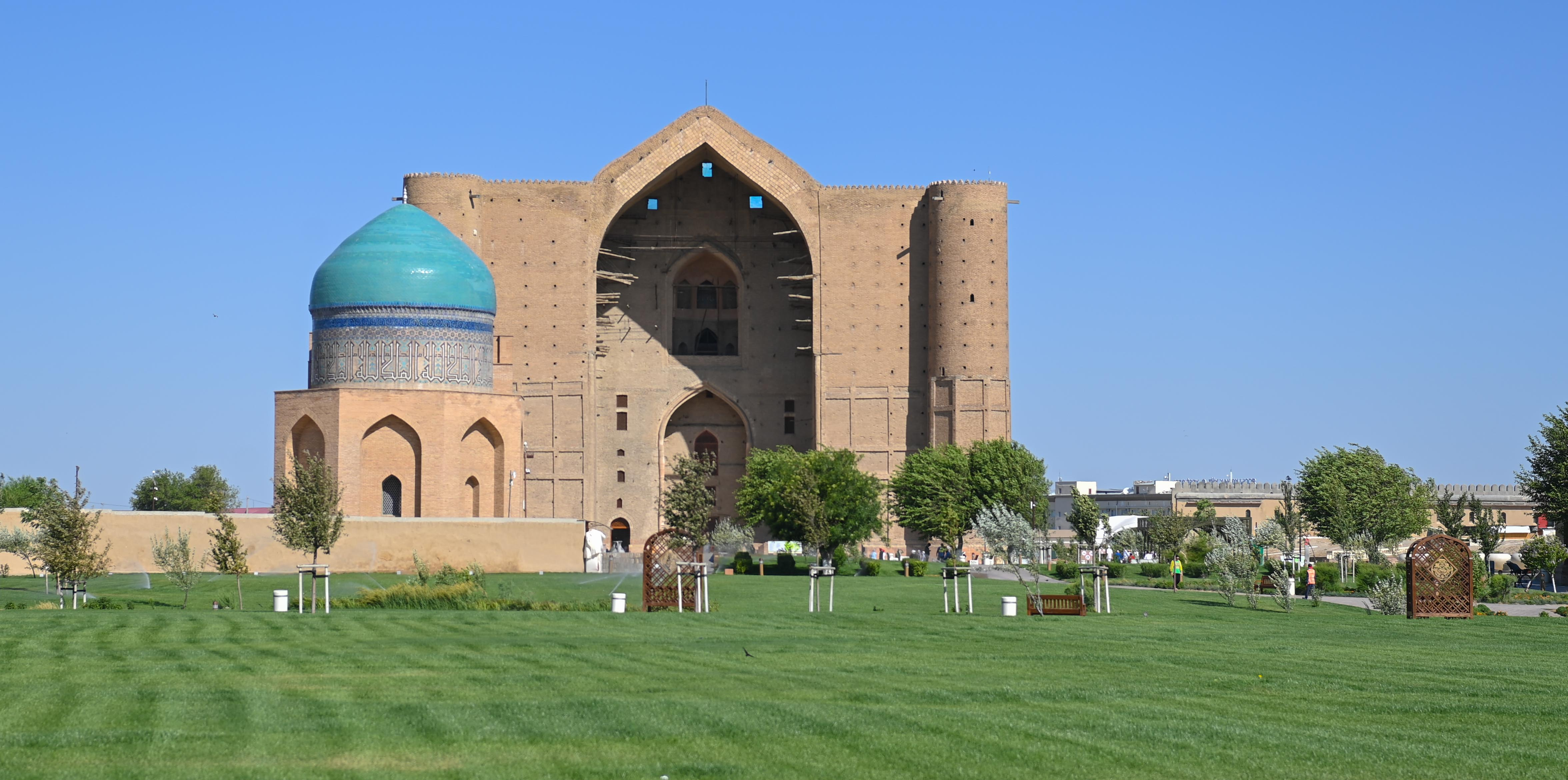 The great mausoleum built by Amir Temur in Turkistan — a 600-year-old truth unfolds before your eyes